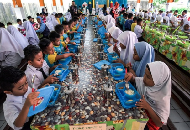 Program Sarapan Percuma Kini Hanya Untuk Pelajar Miskin