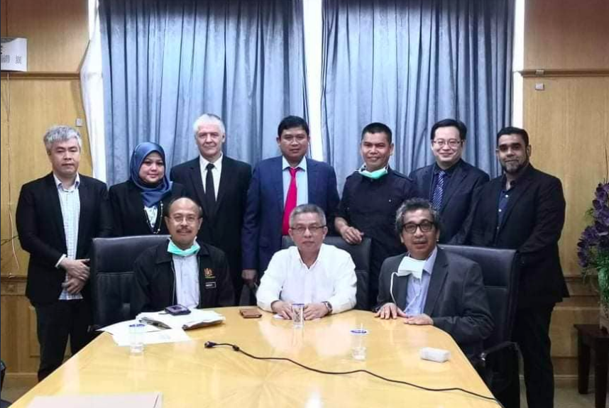 Maya Karin Persoal Mesyuarat Menteri Kesihatan Didakwa Tak Amal Social Distancing, Ini Kata Netizen