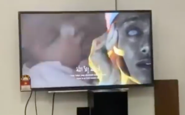 [VIDEO] ‘Meremang Bulu Roma Aku’ – Visual Azan Konsep Seram, Netizen Luah Rasa Terganggu