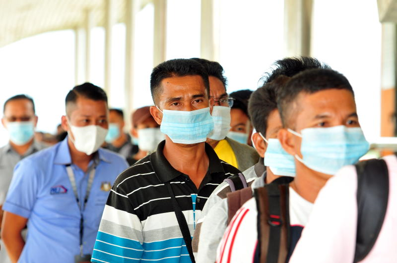 Wajib Pakai ‘Face Mask’ Di Tempat Awam Mulai 1 Ogos Atau Denda RM1000