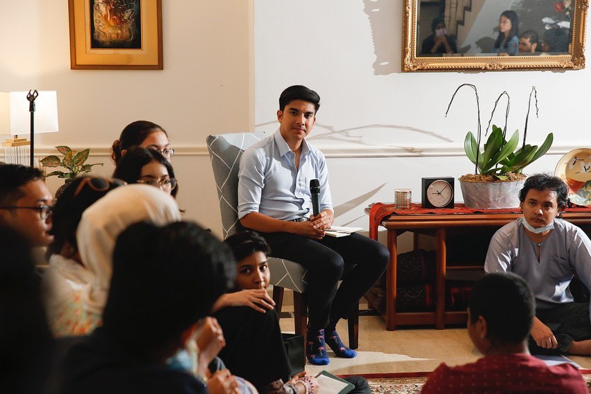‘Kalau Nak Ambil Parti, Ambillah. Kalau Nak Buang Nombor Keahlian Saya, Buanglah’ – Syed Saddiq