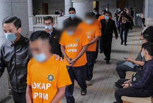 Didakwa Kutip ‘Wang Perlindungan’, 4 Penguatkuasa MBSA & Peniaga Aceh Direman Seminggu
