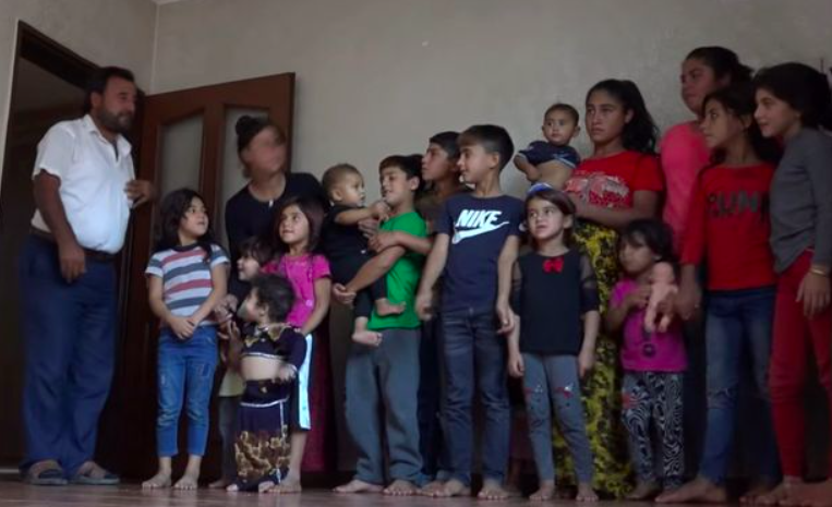 Bapa Letak Anak Ke-19 Nama ‘Enough’, Bimbang Anak Kebuluran Hilang Kerja Kerana Covid-19