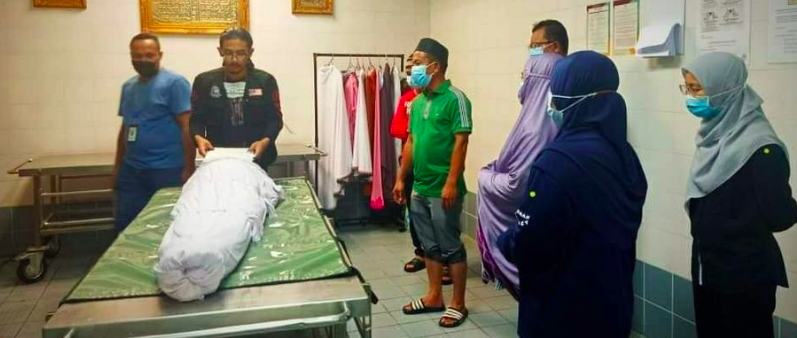‘Nanti Ada Orang Nak Pakai’ – Seolah Tahu Dijemput Ajal, Arwah Cuci Bilik Air Empat Hari Berturut-Turut