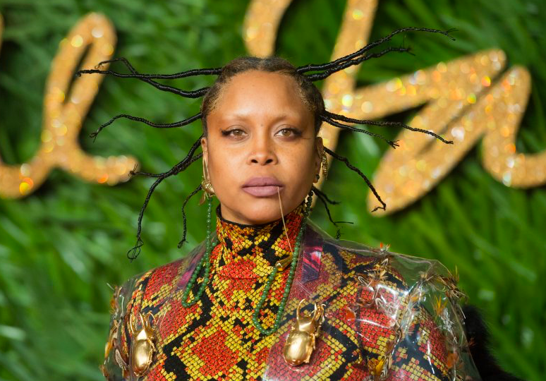 ‘Hidung Kiri Positif, Kanan Negatif’ – Erykah Badu Berang Keputusan Ujian Covid-19 Berbeza Dalam Masa 24 Jam