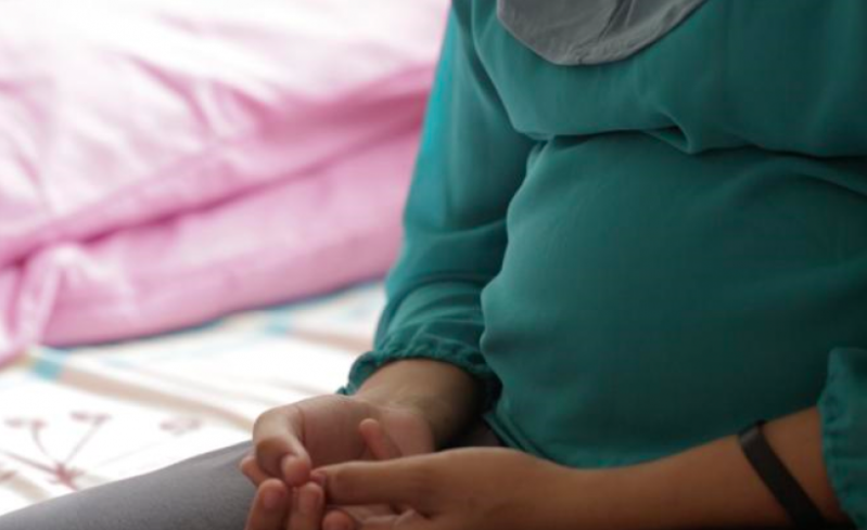 ‘Ingat Mereka Sembang Pasal Kucing’ – Ibu Tergamam Bila Dapat Tahu GF Anak Dah Hamil 7 Bulan!
