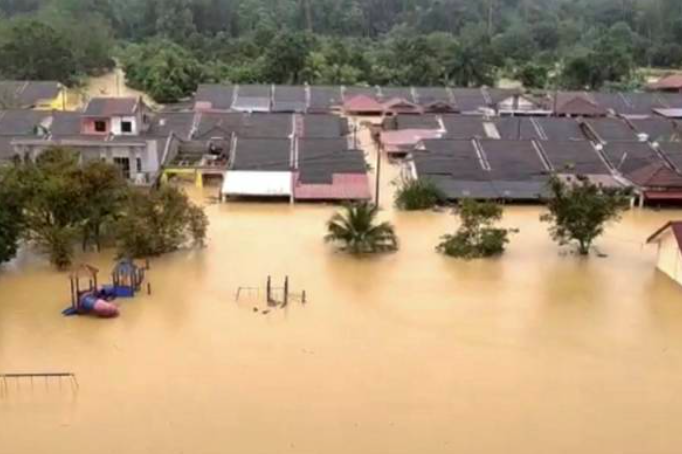 ‘Jangan Bagi Alasan’ – Lagi Kes Pensyarah ‘Sombong’, Berkeras Minta Pelajar Hantar Tugasan Walaupun Banjir