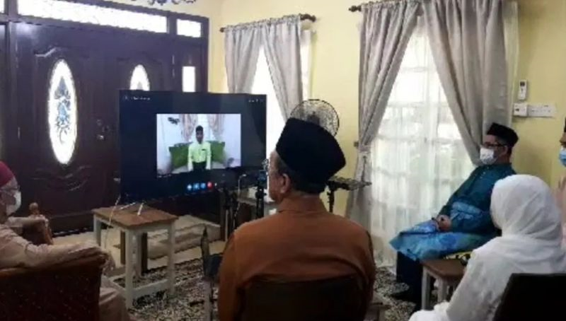 Pasangan Pengantin, Wali & 2 Orang Saksi. JAIS Benarkan Nikah Secara Video Call