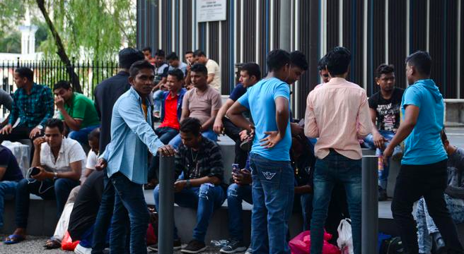 Kerajaan Setuju Beri Vaksin Covid-19 Secara Percuma Kepada Warga Asing