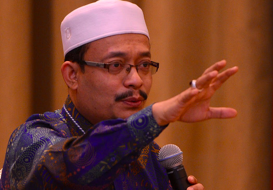 Kpopers Bersatu Hati Pertahan Ustaz Kazim Hingga Trending Di Twitter #protectustazkazimelias