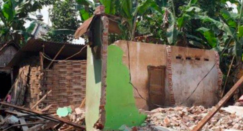20 Tahun Simpan Dendam, Wanita Upah 10 Orang ‘Roboh’ Rumah Bekas Suami
