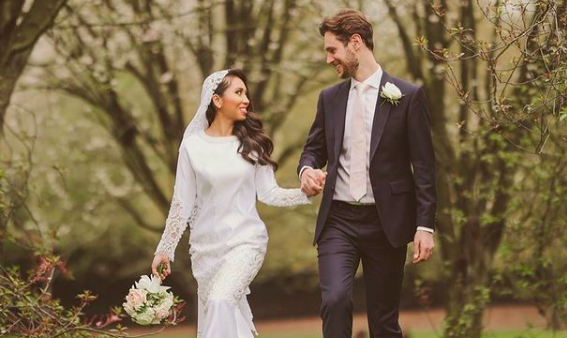 Tiga Kali Tunda Majlis Nikah, Dr Amalina Sah Jadi Isteri Alex Di London!