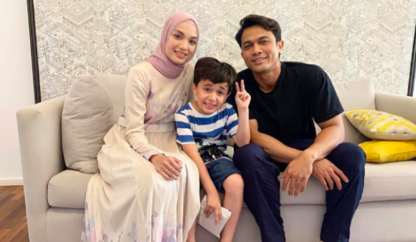 ‘Respect Sebab Tiada Adegan Pegang Langsung!’ – Netizen Puas Hati Tonton Ending Drama ‘Sabarlah Duhai Hati’