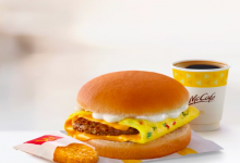 Nikmati Sarapan Sandwic Omelette Terbaru Dari McD Untuk Warnai Pagi Korang!