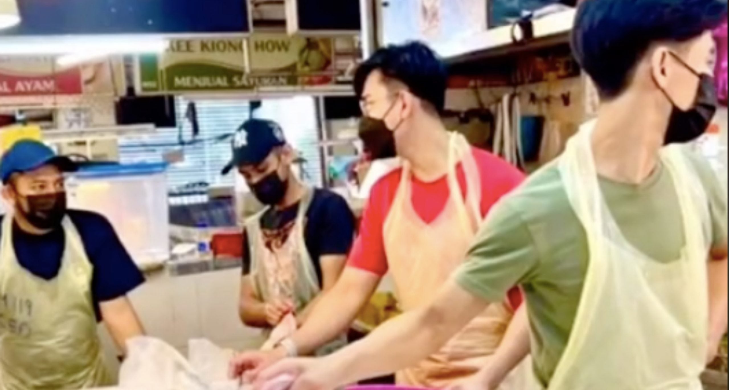 Video Abang Macho Jual Ikan Raih 1 Juta Tontonan, Ramai Gadis Tak Sabar Nak Pergi Pasar