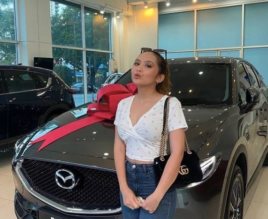 Umur Baru 24, Riena Diana Puas Hati Dapat Beli Kereta Baru – ‘Bukan La Mewah Mana Tapi Saya Sangat Gembira’