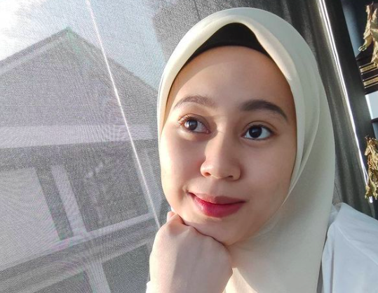 Netizen Dakwa Nampak Shuk Sahar Dengan Wanita Lain Dekat Penang, Ini Respon Rossa – 'Dua Mangkuk Ni Memang Takkan Mengaku' 2