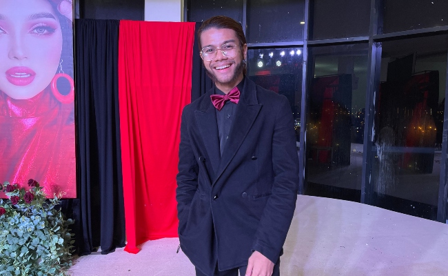 Netizen Persoal Warna Rambut Jadi Perang, Da’i Syed Nak Lebih Yakin Jumpa Orang Ramai – ‘Tak Salah Pun Sebab Saya Pakai Inai’