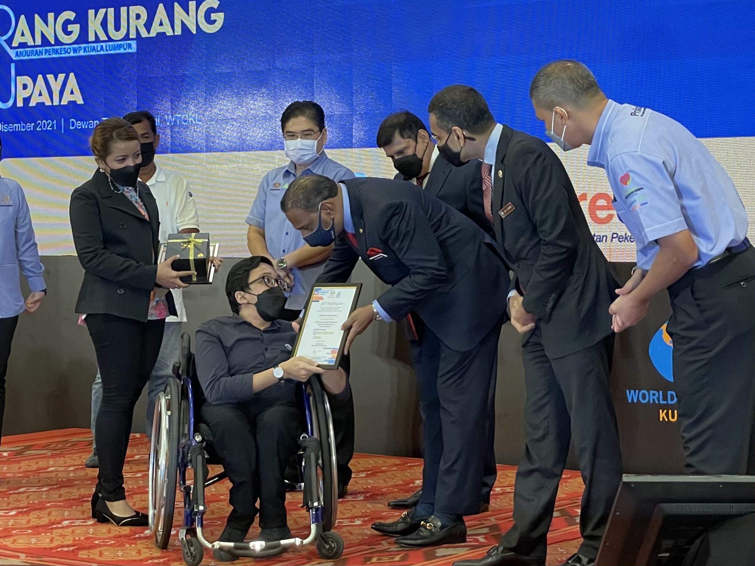 REV Media Group Terima Anugerah ‘Majikan Prihatin’, Ambil Pekerja Orang Kurang Upaya (OKU)