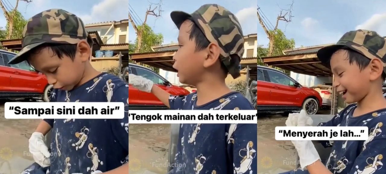[VIDEO] Robot Baru Beli Dibawa Arus Banjir, Budak Lelaki ‘Pasrah’ – ‘Menyerah Je Lah..’