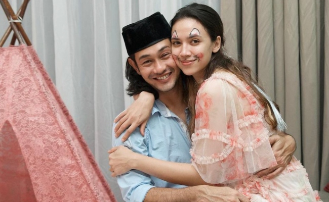 Tak Stres Ditanya Soal Tambah Anak, Farid Kamil Serah Pada Diana Danielle – ‘Sebab Bukan Saya Yang Mengandung’
