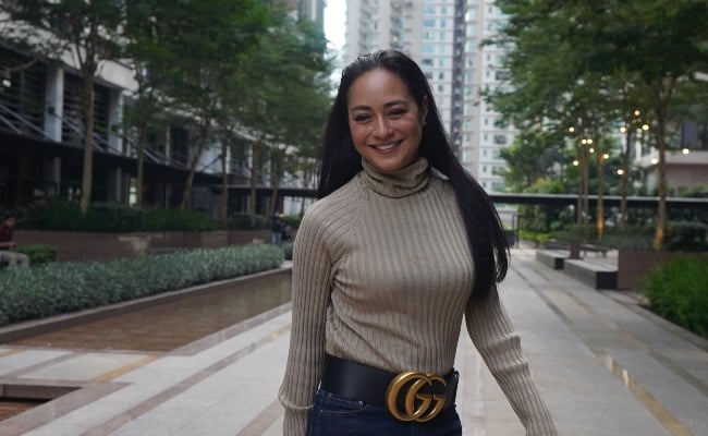 Maya Karin Tak Berhenti Menyanyi, Takut Kena Anxiety Masa ‘Live’ Atas Pentas