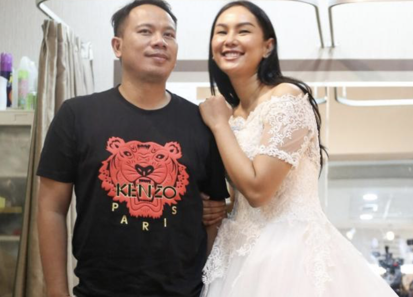 Dakwa Suami Pernah 'Kahwin' Sebanyak 25 Kali, Selebriti Indonesia Minta Cerai Cemburu Suami Dikelilingi Ramai Wanita 2