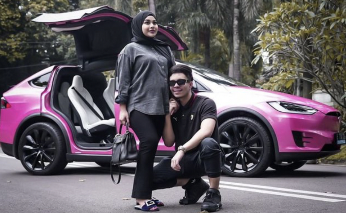 Isteri Belum Bersalin, Atta Halilintar Beli Kereta Tesla Untuk Anak – ‘Everything For My Princess’