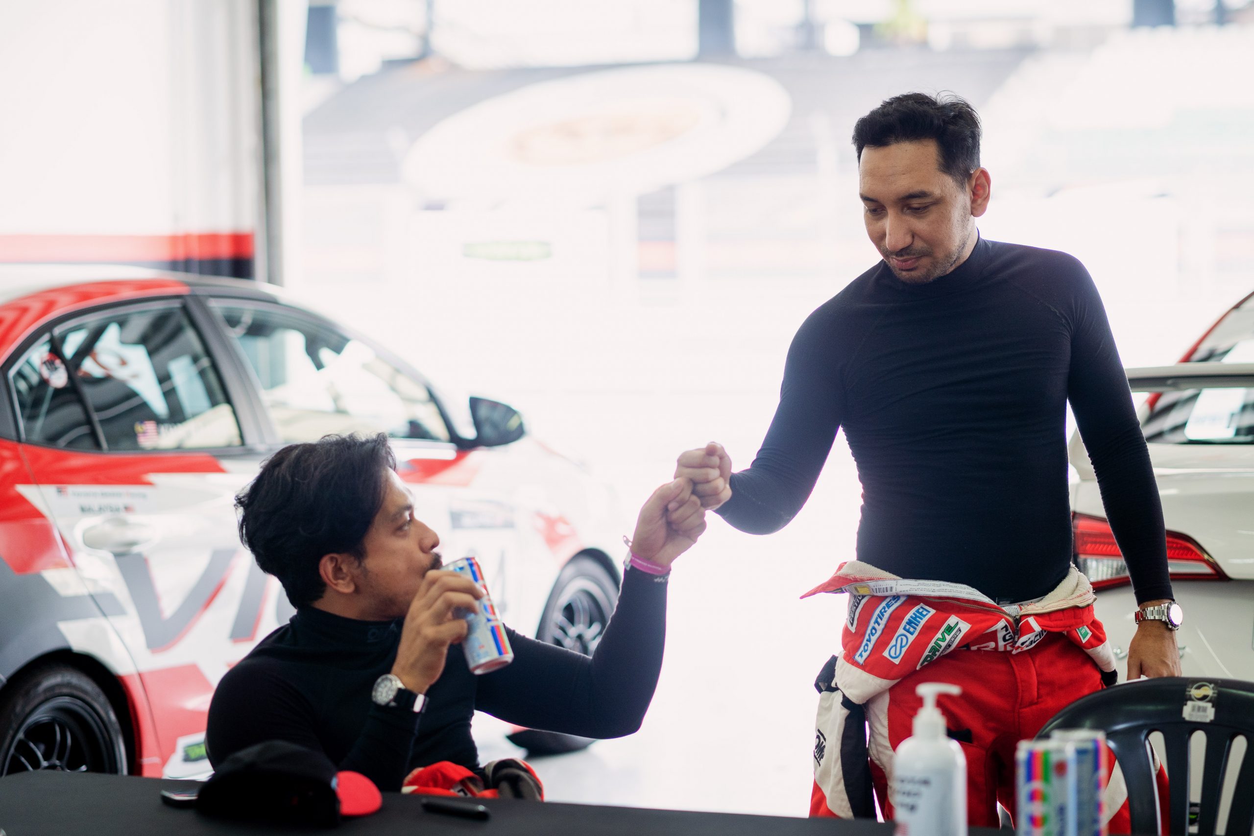 Shukri Yahaya dan Zizan Razak Berentap Dekat Sepang! Eh Biar Betul Ni?