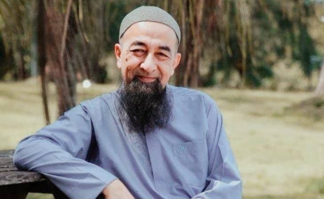 Netizen Tanya Boleh Ke Jual Kuih Waktu Pagi Masa Ramadan, Ustaz Azhar Idrus Cakap Haram Untuk Geng Plastik Hitam