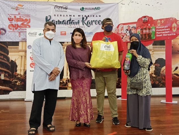 Coca-Cola Malaysia Salur Sumbangan Kepada Lebih 4,000 Orang Sebagai Tanda Terima Kasih Kepada Komuniti