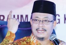 Menggigil Terima 1 Juta Euro, Ustaz Kazim Hampir Ditipu ‘Datuk Seri’ – ‘Dia Ingat Kami Di Al Barakah Ini Bodoh Gamaknya’