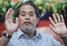 PRU15: [VIDEO] ‘Siapa Yang Ada Perbualan Telefon Dengan Anwar? Saya Ke Zahid?’ – Khairy Jamaluddin