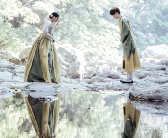 [VIDEO] Berjumpa Dalam ‘Tuk Tuk’, Kisah Wanita Kahwin Lelaki Korea Jadi Tumpuan.. Dah Macam Dalam K-Drama!
