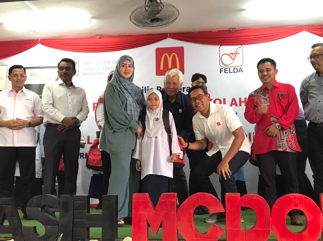 Persatuan Kebajikan Ronald McDonald (RHMC) Malaysia Menyediakan Pek Kembali Ke Sekolah Untuk Membantu 25,000 Kanak-Kanak Yang Memerlukannya