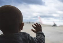 Ibu Bapa Tergamak Tinggalkan Bayi di Lapangan Terbang, Semata Nak Jimatkan Kos Tiket