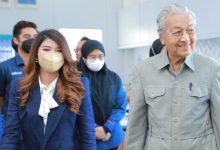 Fatin Diana Teruja Dapat Bersua Muka, Tun M Puji Usaha Kilang Milik Bumiputera