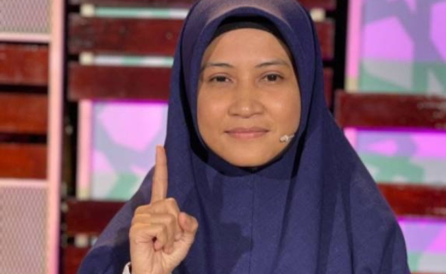 Ustazah Asma’ Kecewa Tengok Baju Raya Sarung Nangka & Tudung Singkat Lilit Leher Jadi ‘Trend’