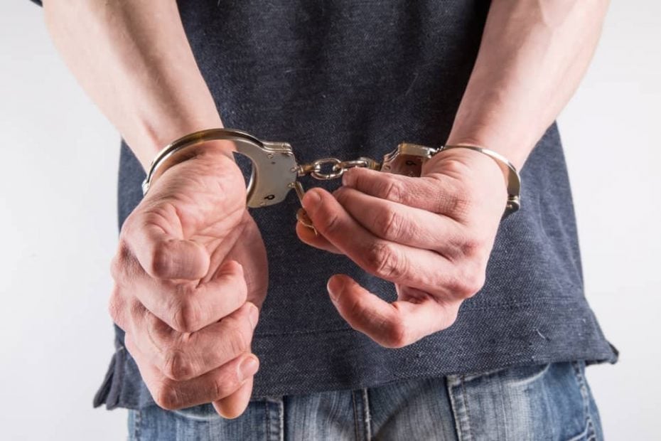Dera Anak Kerana Terlalu Nakal, Pasangan Jual Nasi Lemak Ditahan Polis