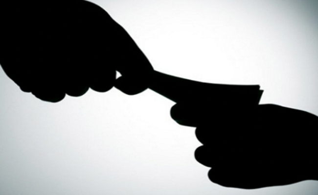 Bekas Kakitangan Kerajaan Simpan RM10.9 Juta Dalam Peti Simpanan, Didakwa Hasil Wang Rasuah