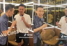 [VIDEO] Lee Chong Wei Ajar Cakap Bahasa Melayu, Netizen Kagum Dengan Lin Dan – ‘Sebutan Sebiji Macam Orang Malaysia’