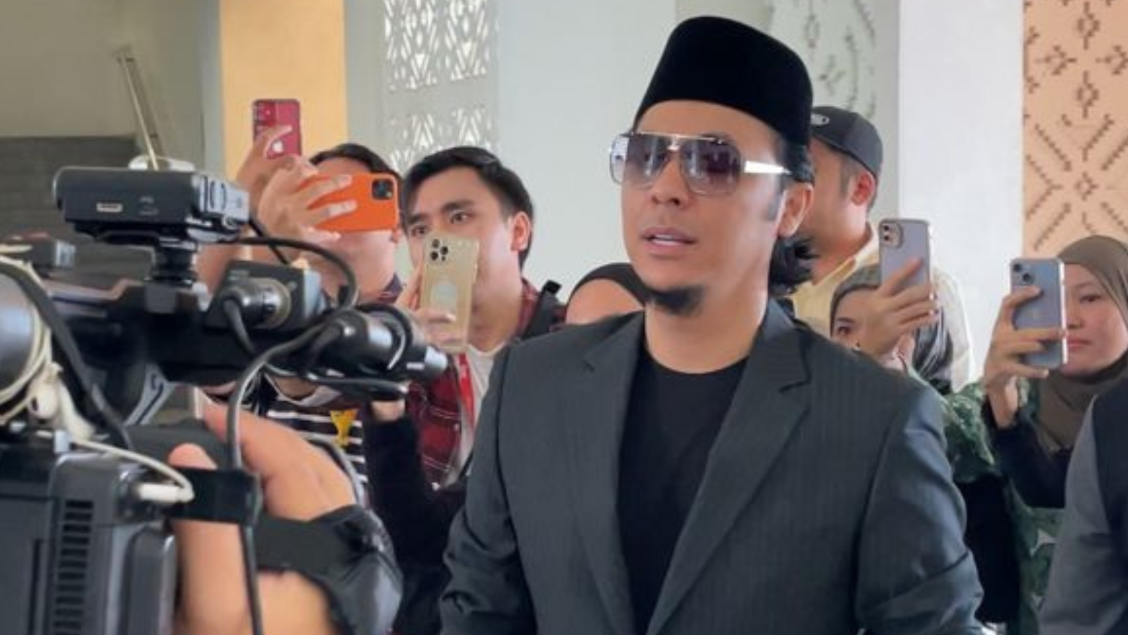 [VIDEO] ‘Mungkin Ada Berita Baik’ – Syamsul Yusof