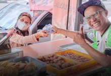 Peniaga Kongsi Cerita Jual Karipap Laris Bak ‘Pisang Goreng Panas’, Raih Jualan Puluhan Ribu Sebulan