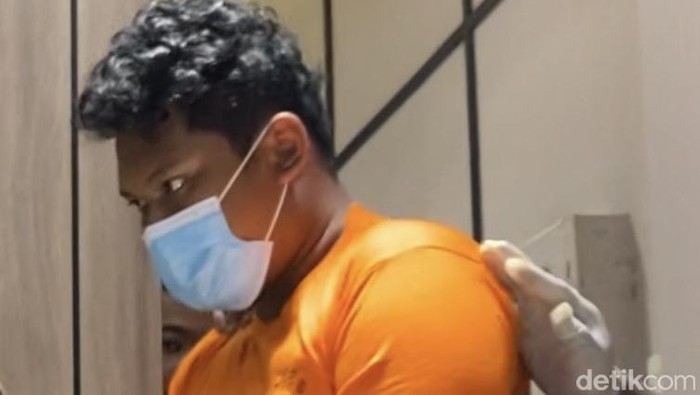 Dilabel Anak Tidak Membanggakan Punca Remaja Bunuh Ibu & Tetak Bapa Guna Parang