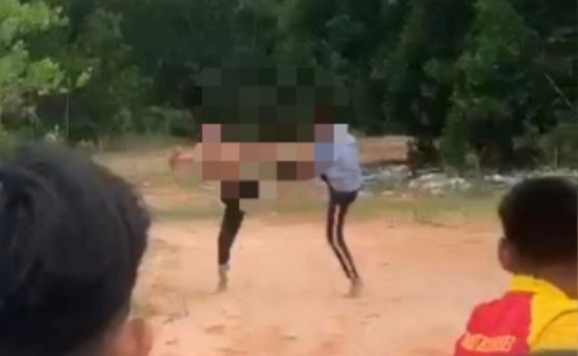 Berebut Kekasih & Cemburu Punca Dua Pelajar Bertumbuk Di Kelantan
