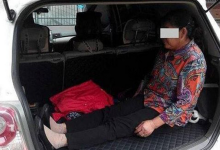 Sanggup Letak Ibunya Dalam Bonet Kereta, Perbuatan ‘Anak Derhaka’ Ini Dikutuk Teruk!