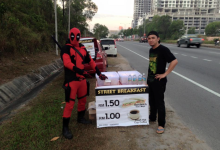 Selepas Spiderman Jual Nasi Lemak, Kini Giliran Deadpool Sediakan Sarapan.. Eh Kat Mana Ni?