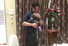 [Video] Setelah Bertahun Terpisah, Lelaki Ini Surprise Isteri Dengan Kepulangannya. Terharu Sungguh!!