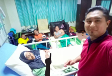 Tinggal Isteri Masing-Masing Buat Sementara, Foto 4 Beradik Bermalam Di Hospital Jaga Ibu Buat Netizen Sebak