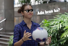 [Video] Gadis Terer Timbang Bola Buat Penonton Terpegun..Wah! Hebatnya..